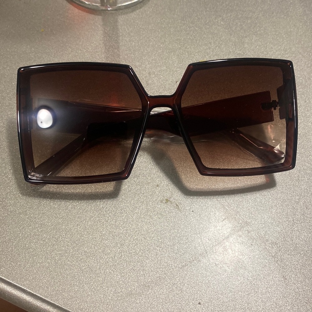 Brown sunglasses